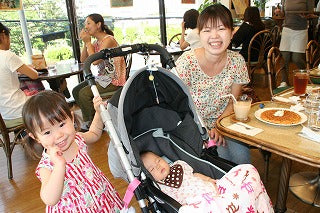新茶今日から発売・・・・朝から賑わっています!