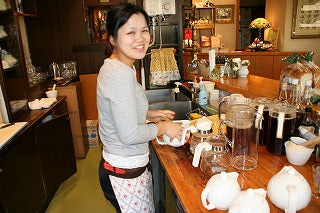 快晴・紅葉が綺麗です・紅茶も同じ色です！