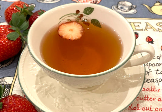 紅茶専門店ディンブラ苺ワッフル&ストロベリーティー